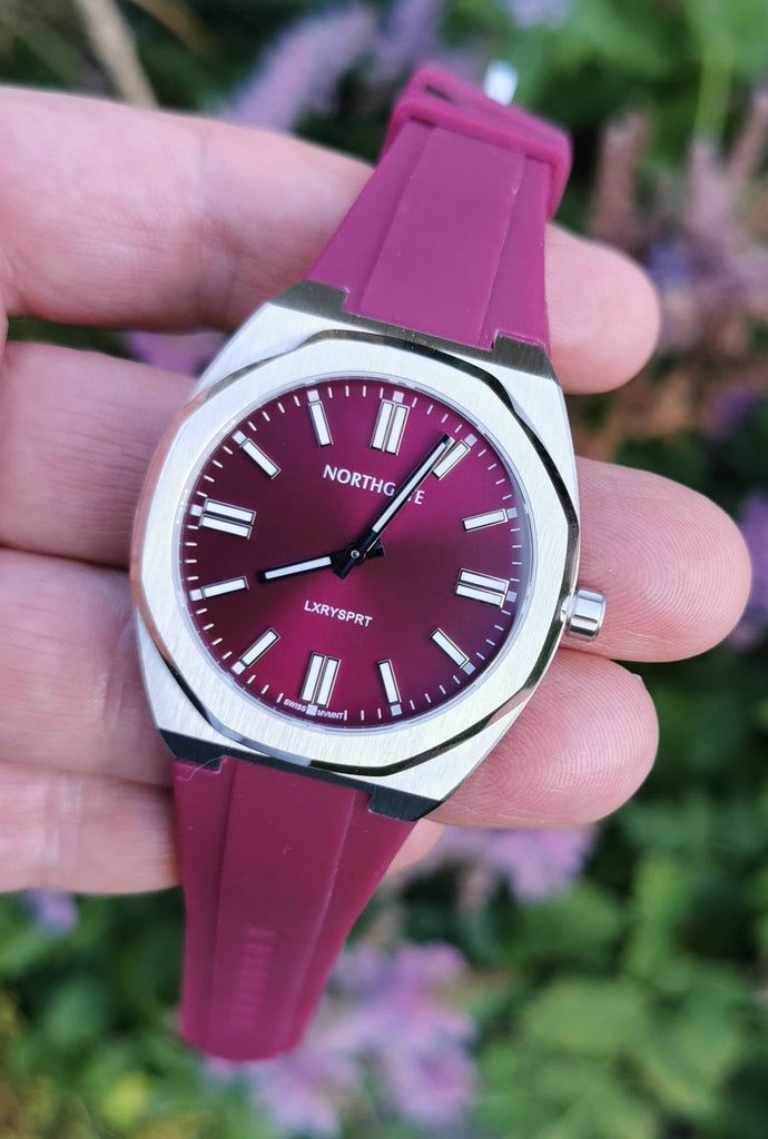 Northgate 40mm Cherry/Burgundy rubber strap (fits on 40mm models* delivered from 1 October 2022) - Northgate Watches